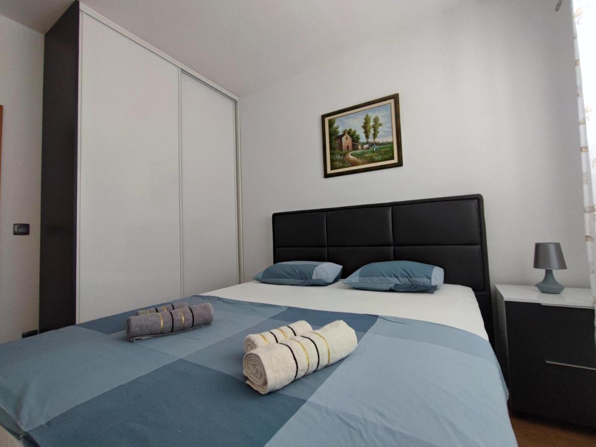 Apartment With Sea View Baška Voda Εξωτερικό φωτογραφία